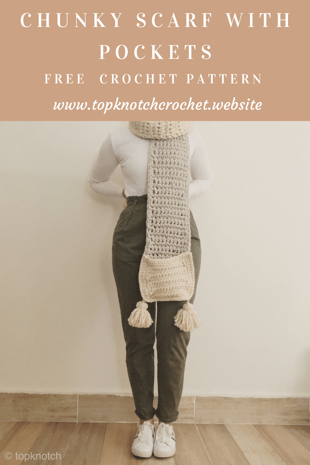 You are currently viewing Chunky Crochet Scarf with pockets – Free Pattern