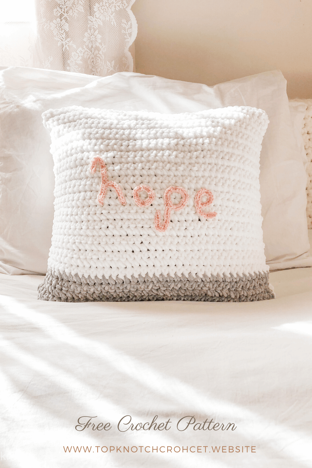 Read more about the article Crochet Pillow Case Pattern with Fluffy Velvet Yarn